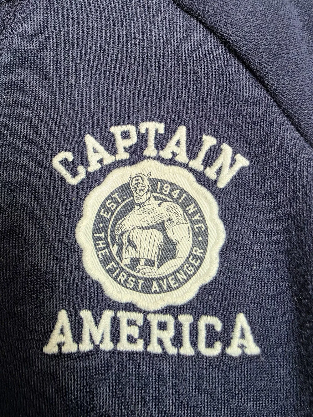 GAP Navy Crewneck Sweatshirt with Captain America Emblem - Kids